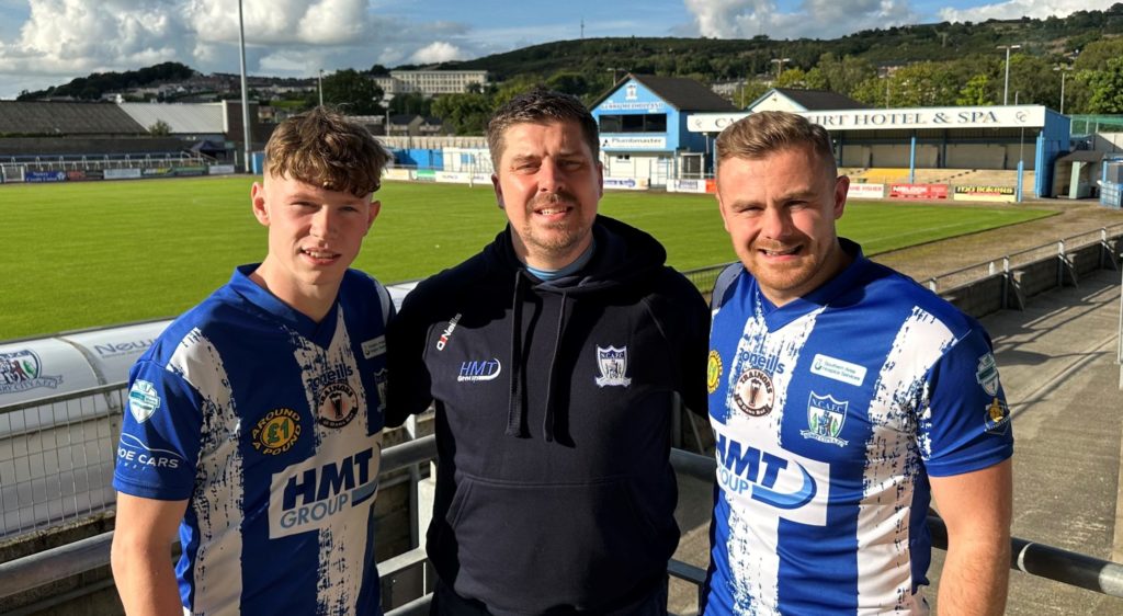 Manager Gary Boyle with new Signings Daragh Owens and Georgie Poynton